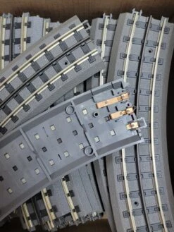 MTH 40-1042 RealTrax Track O-42 Curved Section - USED