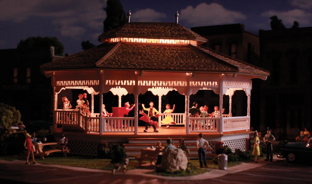 Woodland Scenics BR5035 HO Scale Built Up Structure - Grand Gazebo 6 Woodland Scenics BR5035 HO Scale Built Up Structure - Grand Gazebo - Image 6