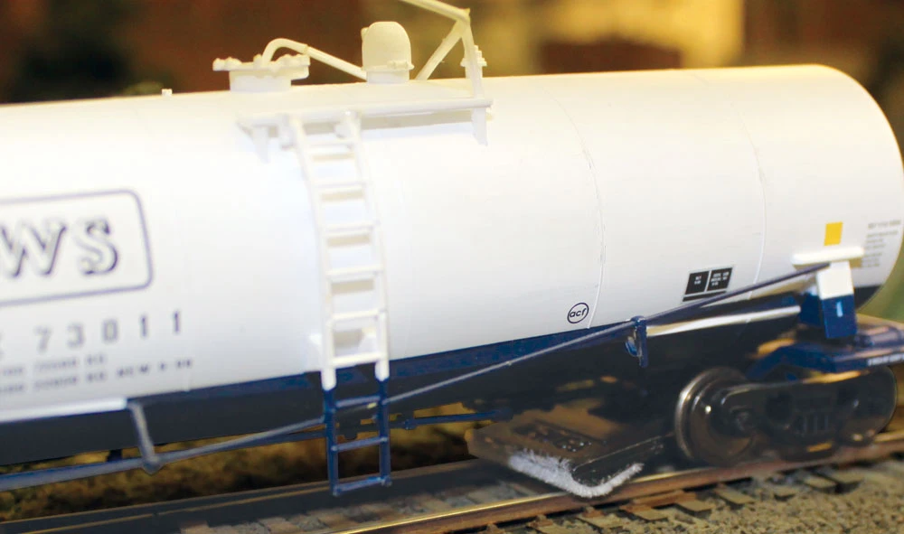 Woodland Scenics TT4570 Tidy Track, N Scale Dust Monkeys 2 Woodland Scenics TT4570 Tidy Track, N Scale Dust Monkeys - Image 2